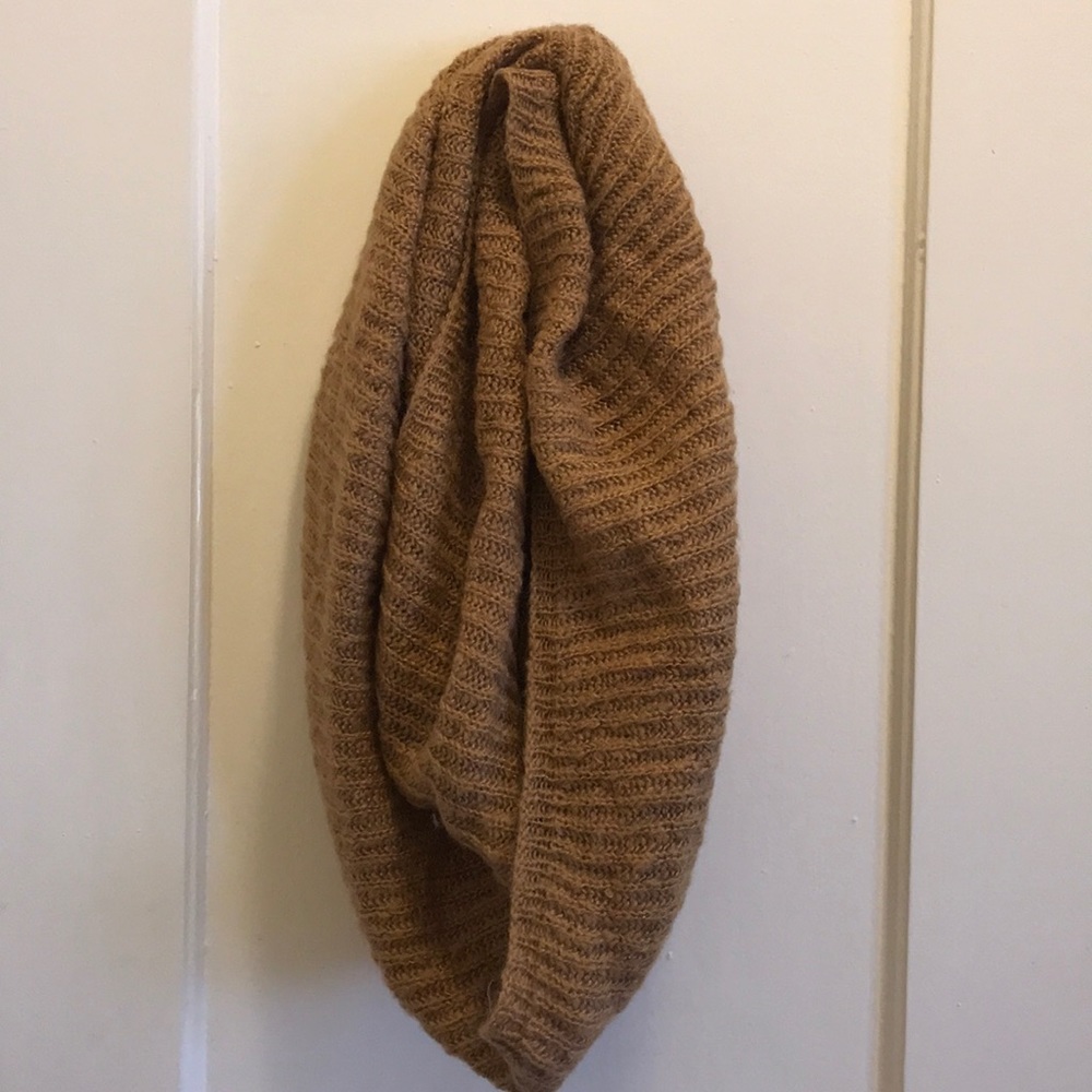 BP camel woven infinity scarf